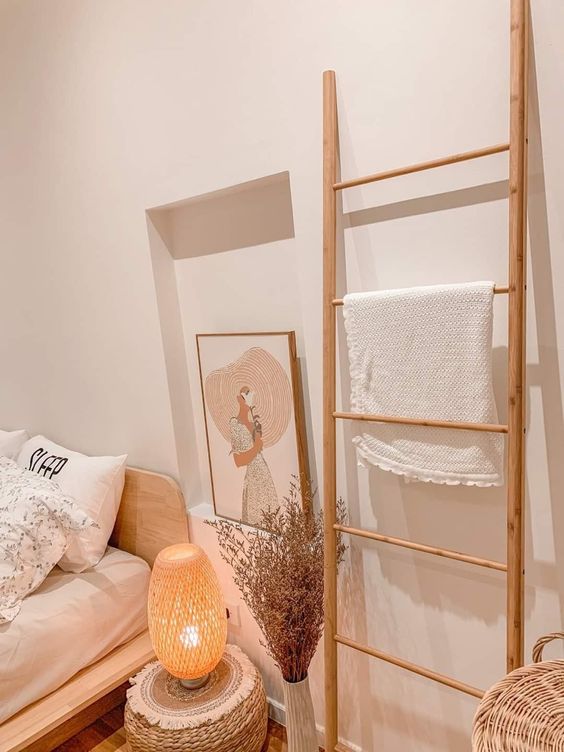 100 mẫu Decor phòng ngủ Vintage Hàn Quốc Á Âu đẹp với thang treo đồ độc đáo