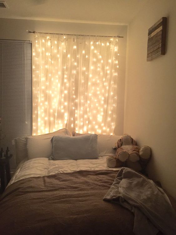 98 Cách trang trí phòng ngủ Chill rèm đèn led