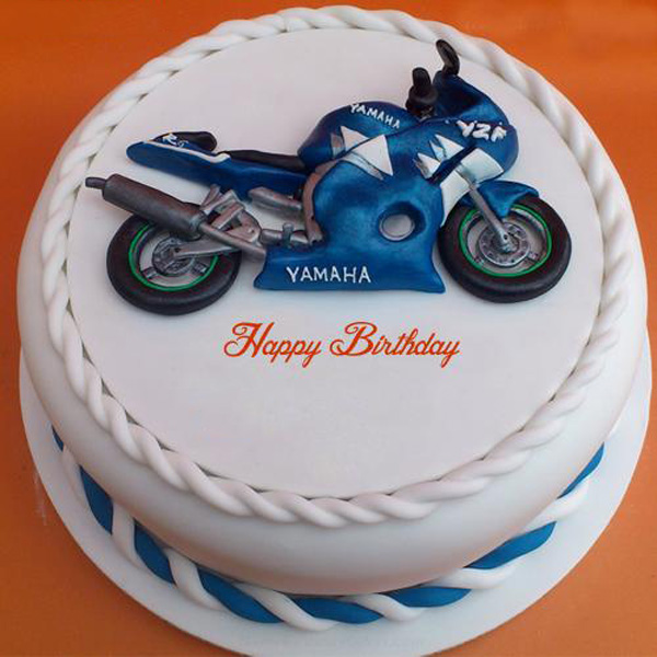Hình ảnh Chúc Mừng Sinh Nhật Bạn Thân Với Bánh Kem Hình Xe Máy Yamaha